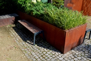 Découvrez comment aménager votre jardin avec une décoration en acier corten