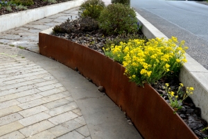 So Corten vous explique comment délimiter un parterre avec des bordures en acier corten